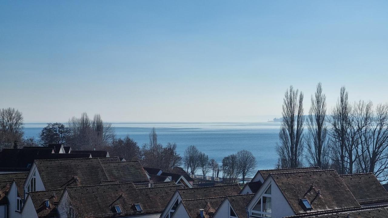 אוברלינגן Ferien Appartment Panoramica Mit Seeblick מראה חיצוני תמונה