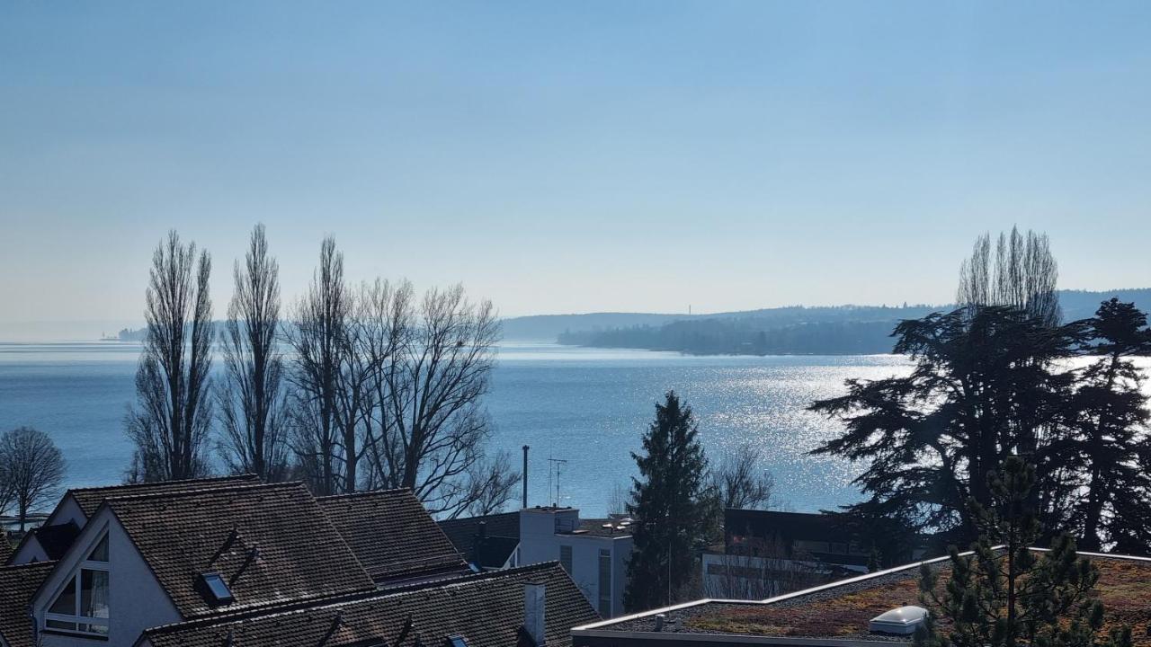 אוברלינגן Ferien Appartment Panoramica Mit Seeblick מראה חיצוני תמונה